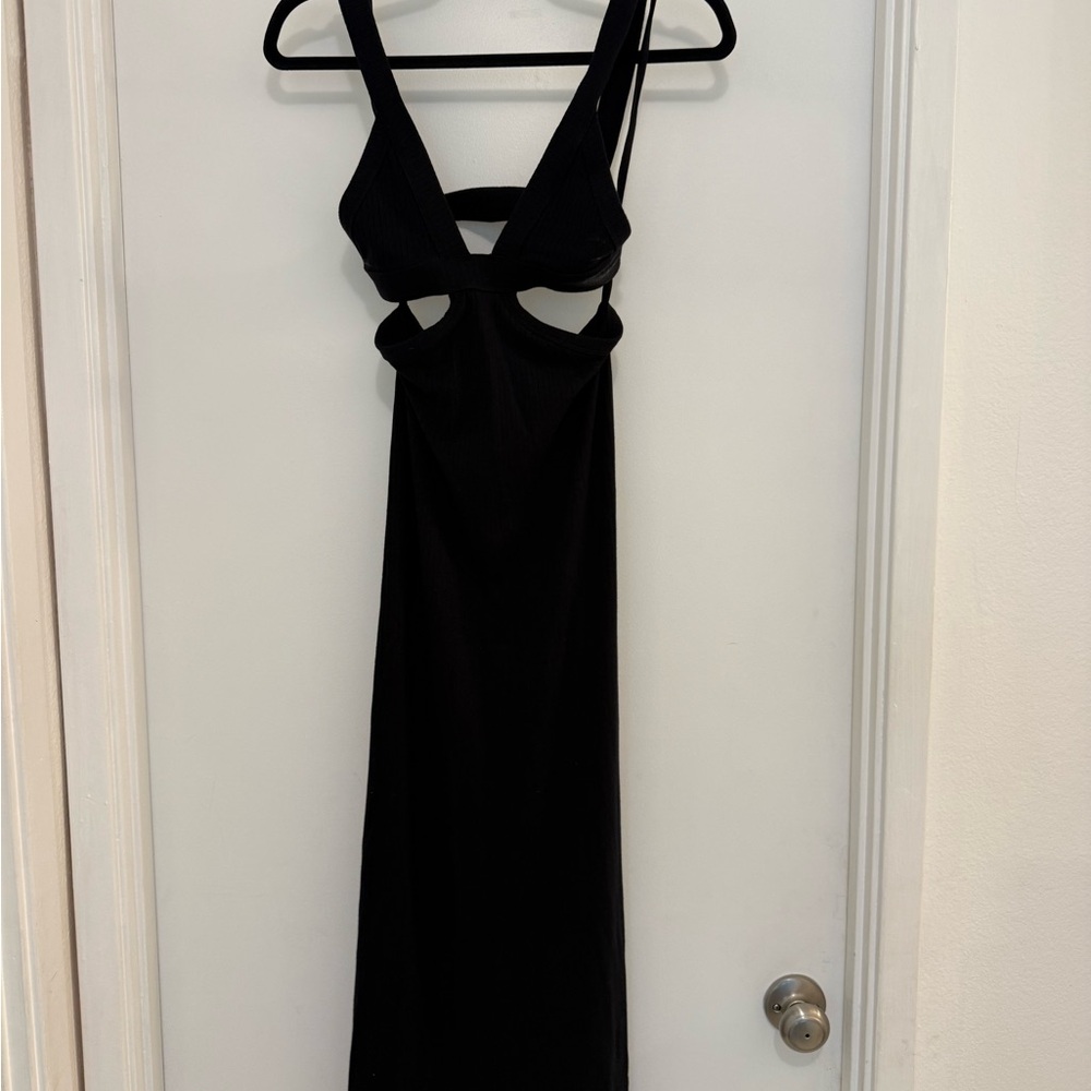 Indah Black Backless Dress